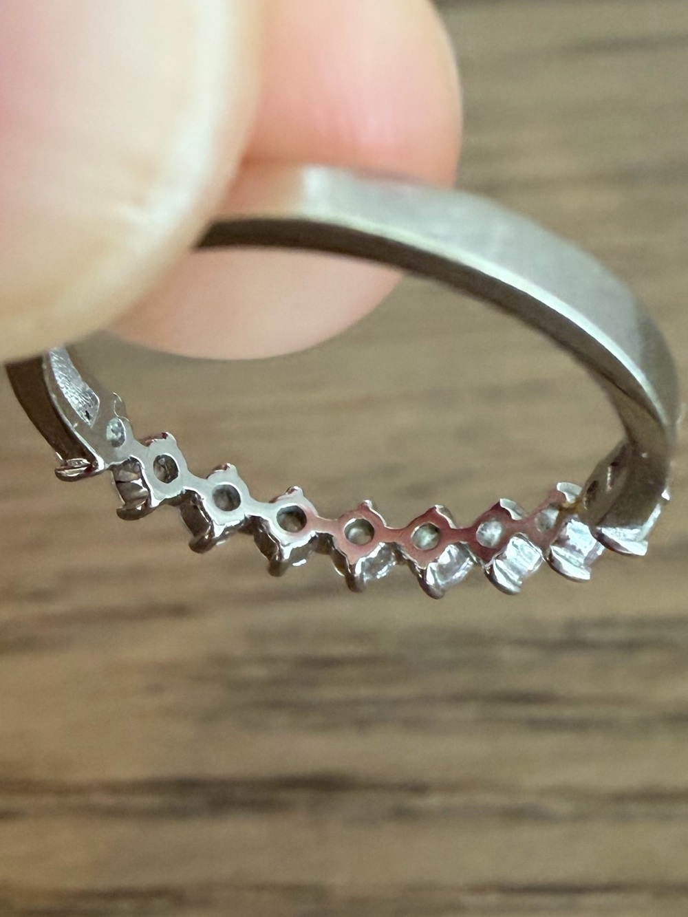 14k White Gold Round Natural Diamond Band  5 1/4 - Picture 8 of 10